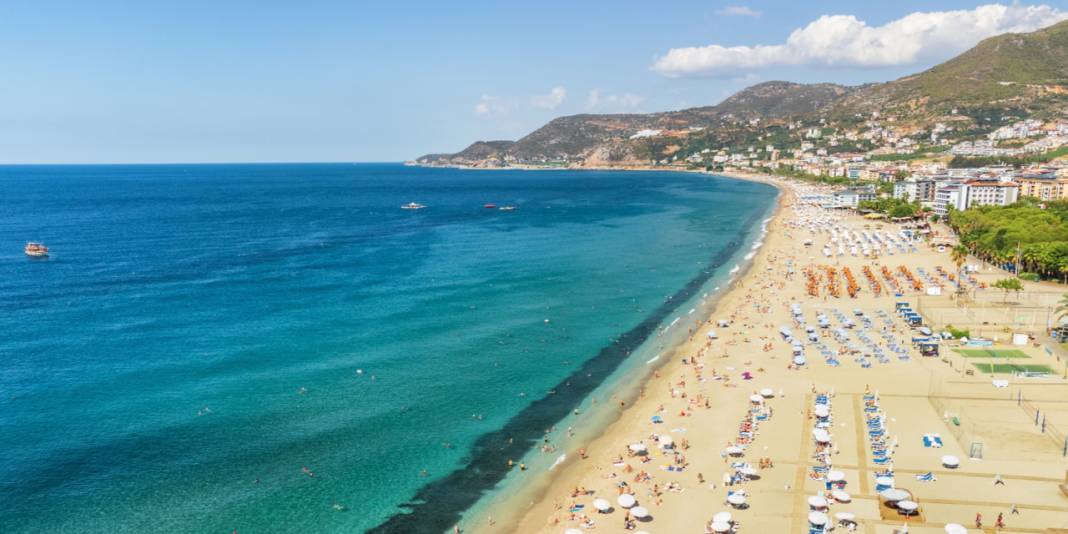 Alanya'ya emekliler akın akın geliyor 2